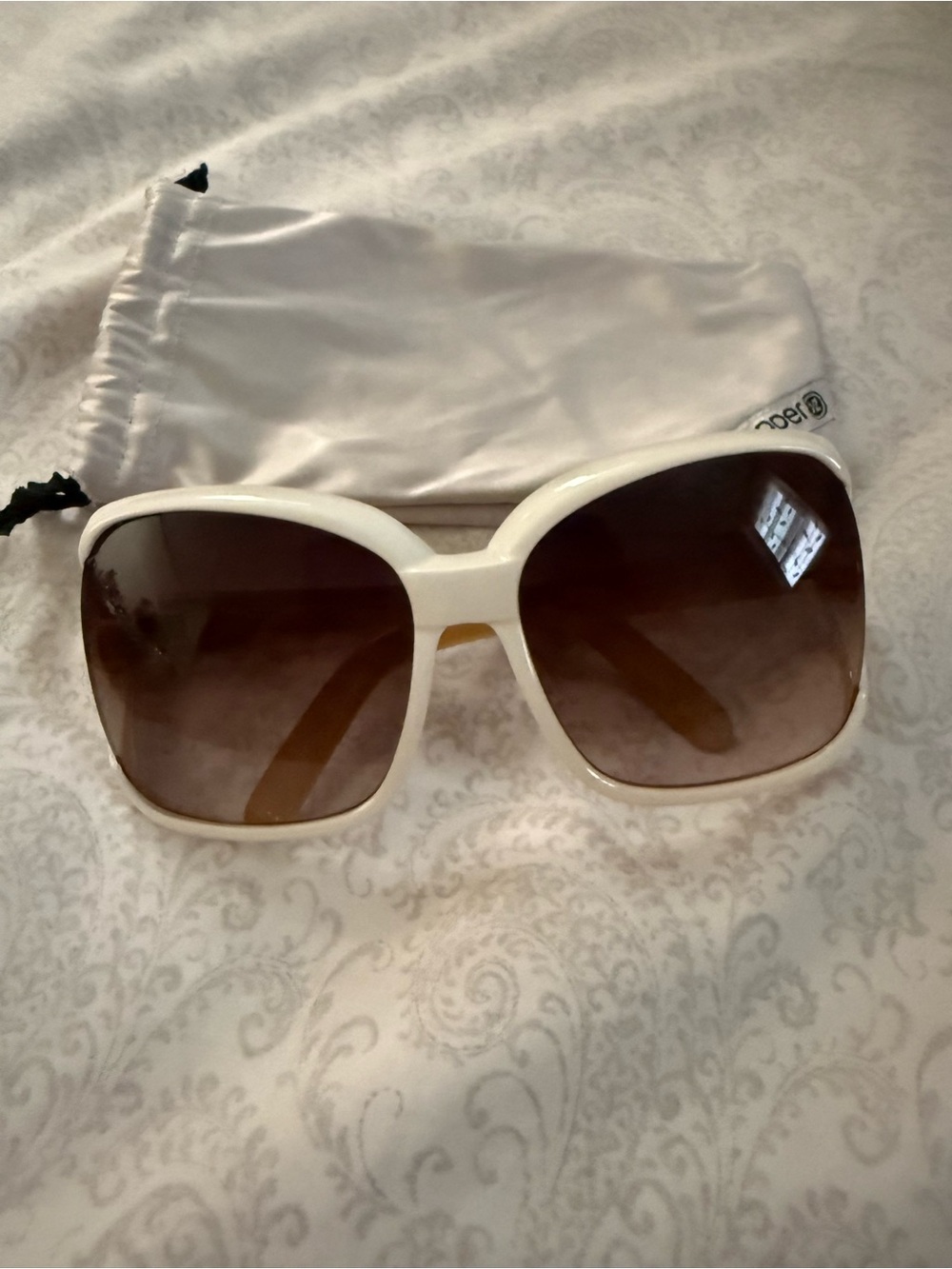 Von Zipper vacation White Oversized Women's Sunglasses with Brown Gradient